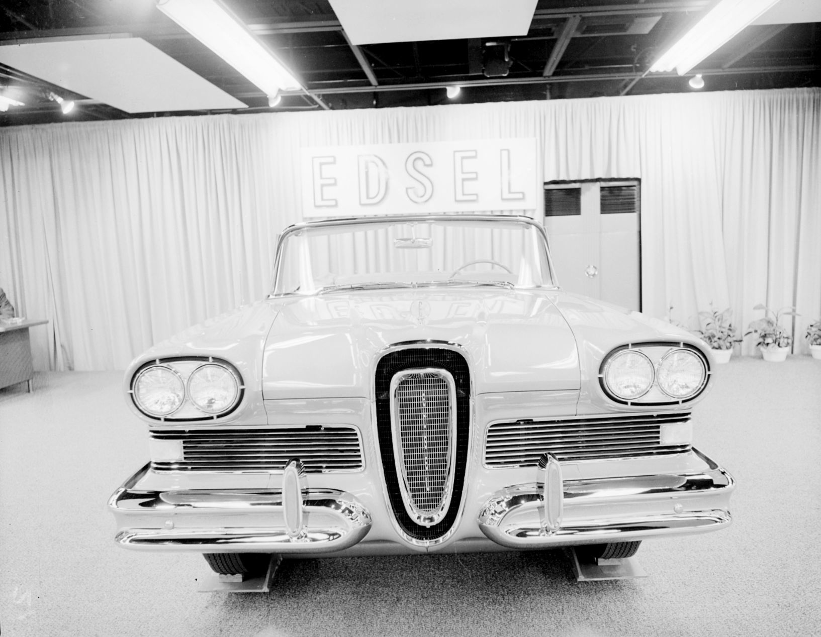 1957: FORD EDSEL